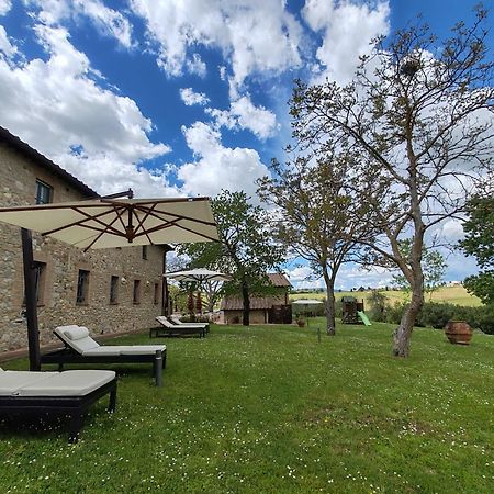 Villa Il Castagno Wine & Resort เซียนา ภายนอก รูปภาพ