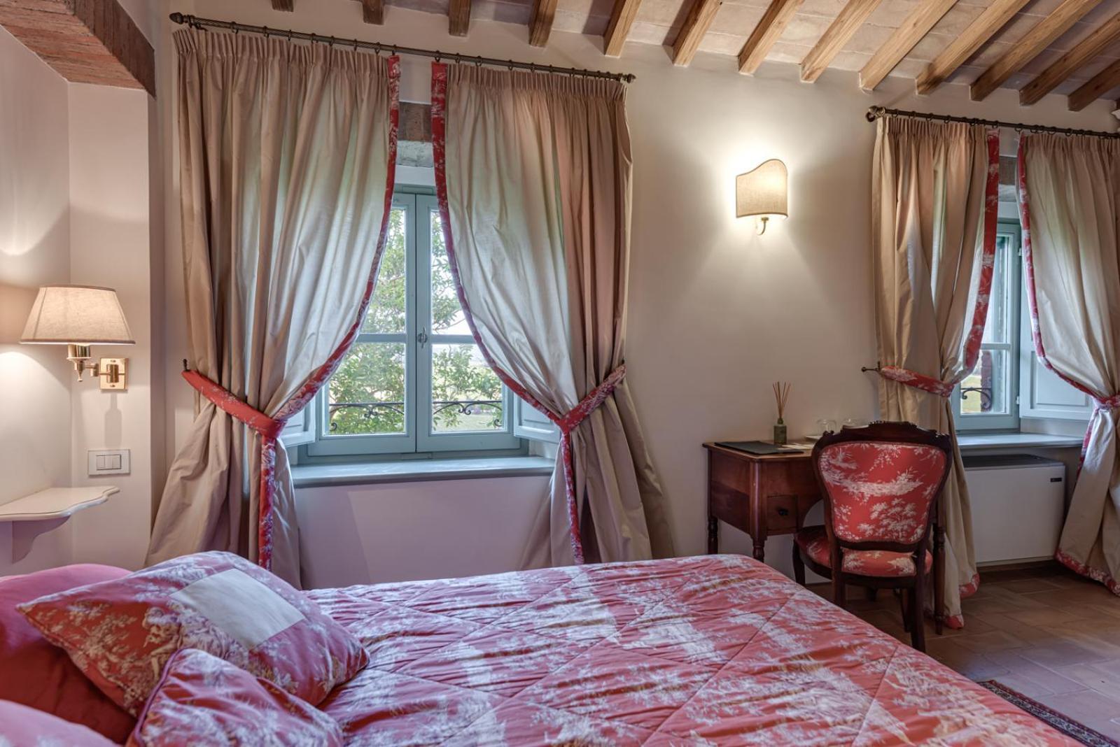 Villa Il Castagno Wine & Resort เซียนา ภายนอก รูปภาพ