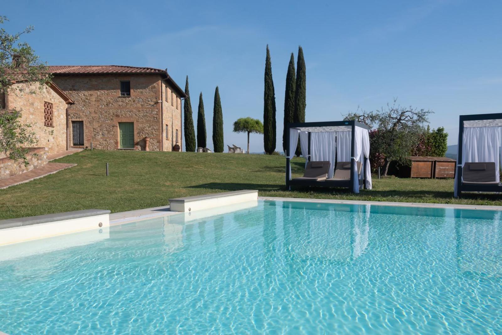 Villa Il Castagno Wine & Resort เซียนา ภายนอก รูปภาพ