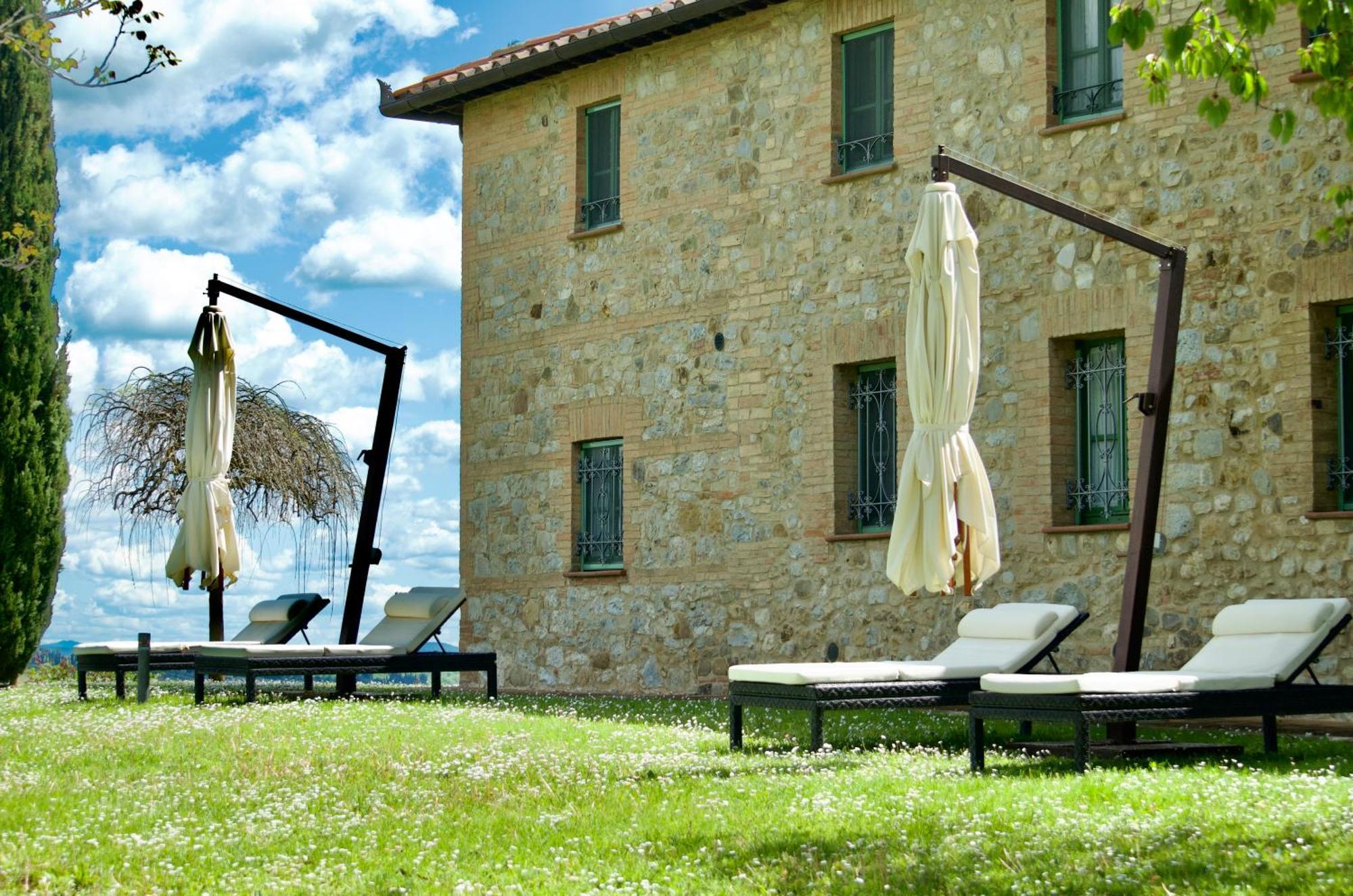 Villa Il Castagno Wine & Resort เซียนา ภายนอก รูปภาพ